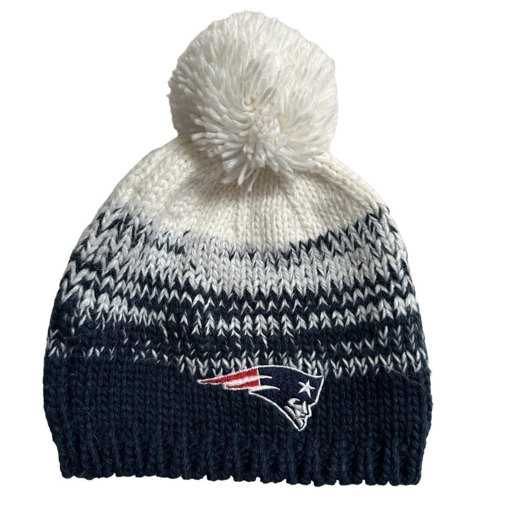 New England Patriots NFL New Era Winter Hat with Pom, Ladies